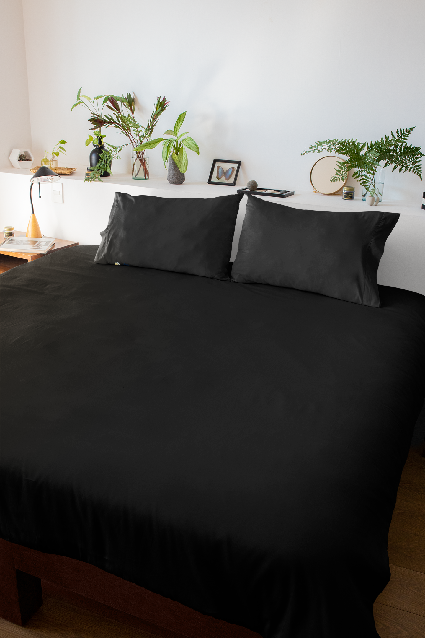 image of Ulap Bedsheet US's Black Minimalistic Family Bedding Set